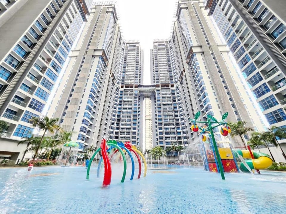 Penthouse Atlantis Melaka 12 pax Vacation rental in Malacca