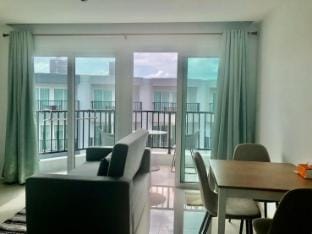 Mantra Condo M185 Apartment in Chon Buri Changwat