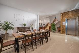 Beach Front Pool Villa Danang - 8 Bedrooms Villa in Da Nang
