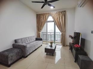 Town Area JB City/Larkin Bus Station/Junction Mall Apartment in Johor Bahru