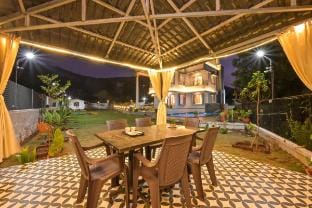 White Castle Villa Villa in Maharashtra