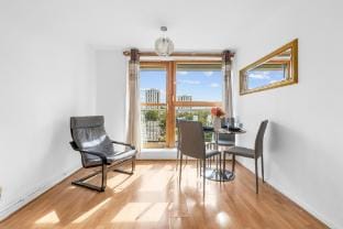 Modern apartment with City views by Shoreditch Apartment in London Borough of Hackney