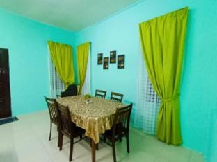 KZ BAITIJANNATI HOMESTAY (BUNGALOW TOWNHOUSE) Vacation rental in Malaysia