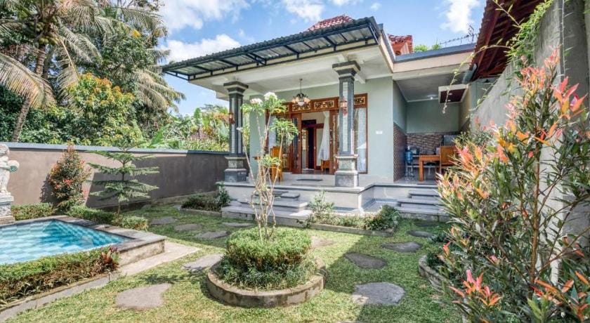 Puri Trisna Ubud Hotel in Payangan