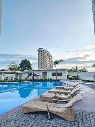 At 12th Floor Studio IT Park Walk to Ayala Sugbo Apartment in Lapu-Lapu City