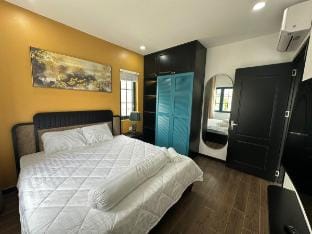Nova Villa 6Bedroom Đối Diện Hồ Bơi Villa in Phan Thiet