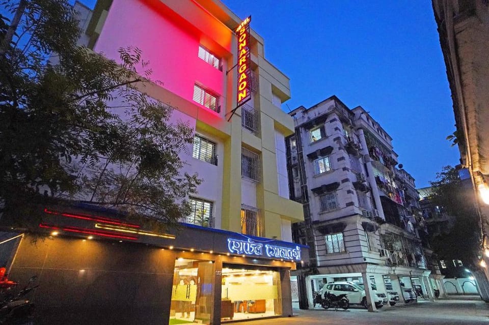Hotel Sonargaon Hotel in Kolkata
