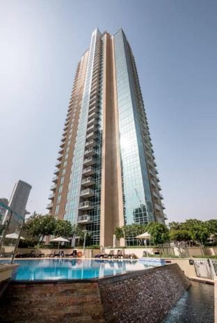 Luxury 1 BR apt | 2mins to Burj Khalifa | Downtown Apartment in Dubai