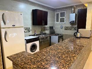 Comfy & luxurious apartments in Gesr El-Suez Vacation rental in Cairo Governorate