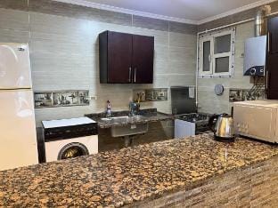 Comfy & luxurious apartments in Gesr El-Suez Vacation rental in Cairo Governorate