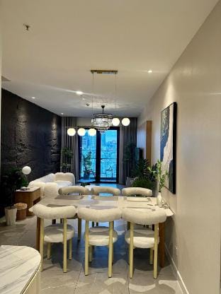 luxury 3Br+4Bed w/ Stunning Views, Pool Gym Access Vacation rental in Ho Chi Minh City