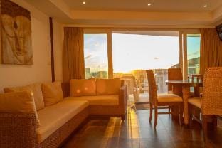 kata Sea View 2 BR 4 Minuets to Beach C129 Vacation rental in Rawai