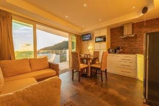 kata Sea View 2 BR 4 Minuets to Beach C129 Vacation rental in Rawai