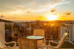 kata Sea View 2 BR 4 Minuets to Beach C129 Vacation rental in Rawai