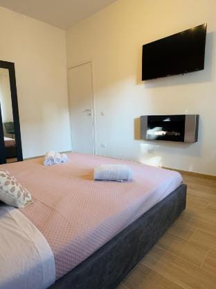 Appartamento 2 camere da letto,prezzo accessibile  Apartment in Rome
