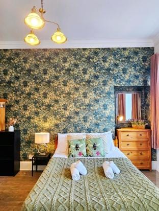 Double Room with Castle View  Apartment in Edinburgh