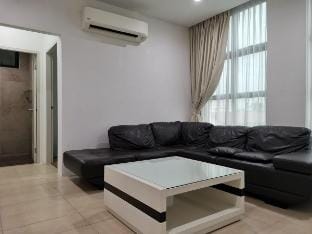 Quality Stay @ Roxy 3rd mile Vacation rental in Kuching