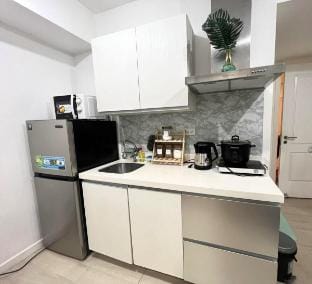 Azure Suites Staycation Apartment in Paranaque