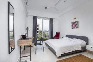 Pendennis Fern -4BR Luxury Retreat w/ Rooftop Pool Vacation rental in Colombo