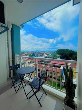 Verdon Parc Condominium  Trevans 606 Apartment in Davao City