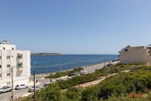 Mediterranean living right by the beach Apartment in Malta