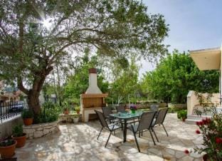 Nikis Country House - Lefkada BnB  Private Parking Vacation rental in Lefkada, Lefkada Municipality, Greece