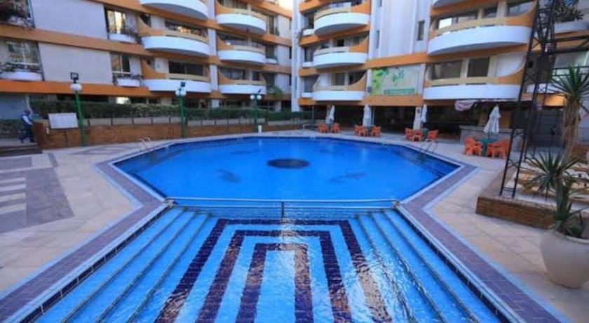 Cairo Poolside Getaway Apartment in Cairo