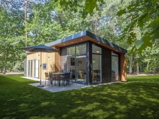 Lodge in Bospark t Wolfsven with Garden Vacation rental in Limburg (province)