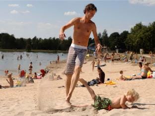 Lodge in Bospark with Sauna  Garden Vacation rental in Limburg (province)