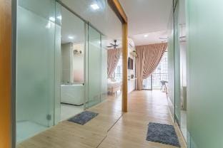 Relaxing Muji Retreat w/ Jacuzzi, Retro Games, MRT Vacation rental in Federal Territory of Kuala Lumpur