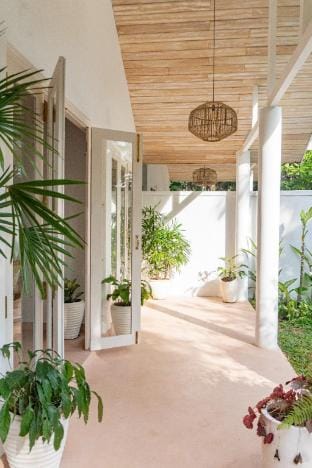 Gorgeous 3 Bed Villa + Private Pool 250m to Beach Villa in Ahangama