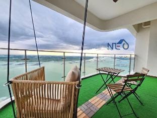 10 Pax Sea View Suites w Bathtub Country Garden Vacation rental in Johor Bahru