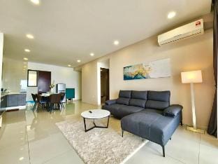 Sea View Lovell Suite/Netflix Country Garden Vacation rental in Johor Bahru