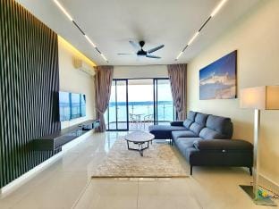 Sea View Bathtub Suite Country Garden Royal Strand Vacation rental in Johor Bahru