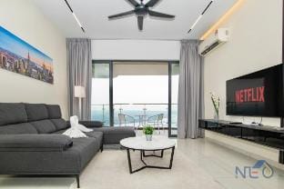360° Sea View Netflix Country Garden Royal Strand Vacation rental in Johor Bahru
