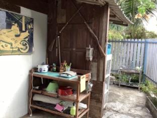 Saraphi Houses Vacation rental in Thailand
