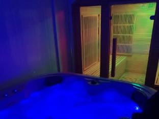 Perfect Couple Retreat To Relax With Hot Tubsauna Vacation rental in Brighton