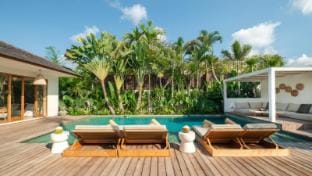Villa Chagall by Villa Finder Villa in North Kuta