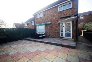 Family Holiday Home With Hot Tub  Sauna Sleeps 8 Vacation rental in Brighton