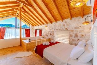 Vega Villa in Antalya Province