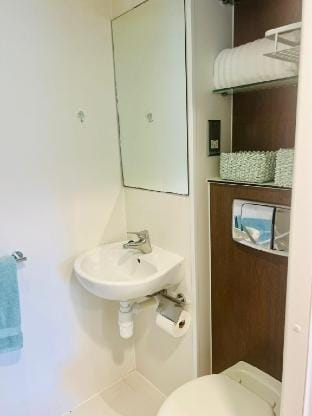 Spacious Studio Apartment in Zone 1 near Holborn Apartment in London Borough of Islington