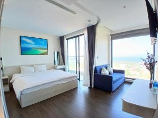 Apec The Sun 787878 Apartment in Vietnam