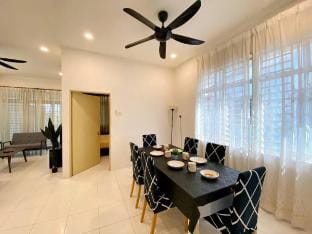 (KLM) Cozy House 3Room8Pax@LUNAS Vacation rental in Penang