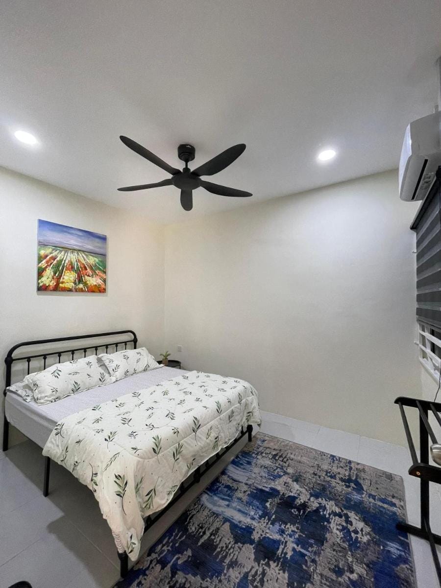 mOmma's Homestay Vacation rental in Perak Tengah District