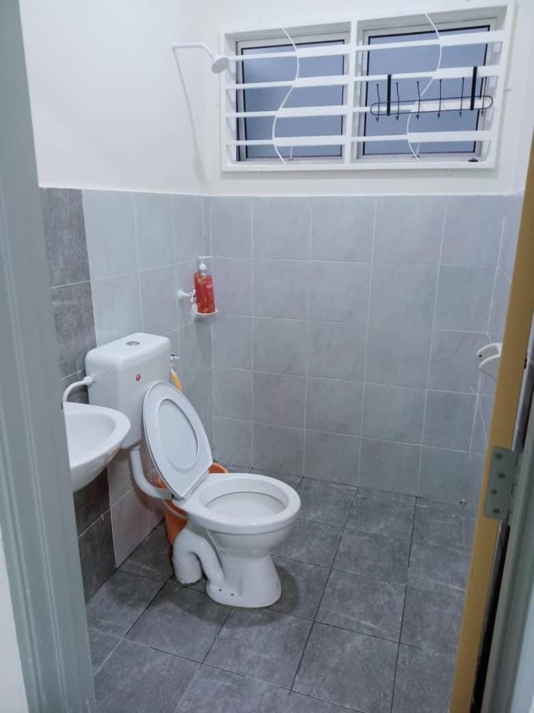 mOmma's Homestay Vacation rental in Perak Tengah District