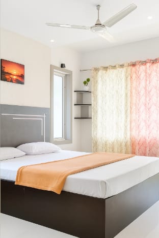 Cozy Queen Room with Balcony &Hill Views -Peace ful Retreat Vacation rental in Kerala