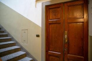 Spacious Three Bedroom Apartment On the Arno Apartment in Florence