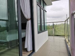 Luxury Home @ P'Residences Batu Kawa Apartment in Kuching