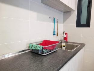 Grand 3-bedrooms condo @ VivaCity Kuching Vacation rental in Kuching