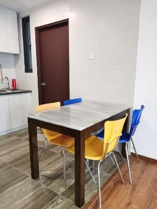 Grand 3-bedrooms condo @ VivaCity Kuching Vacation rental in Kuching